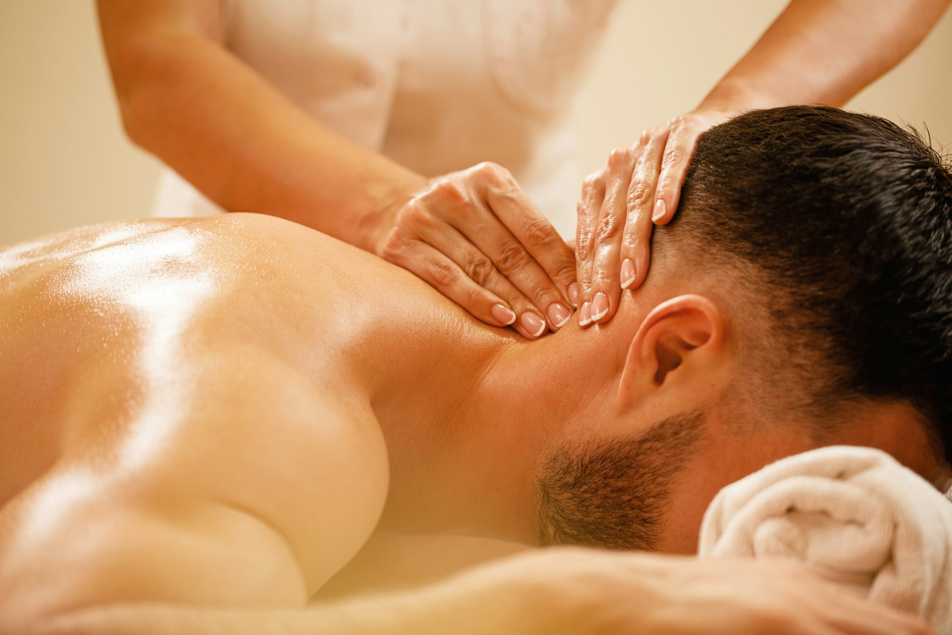 Détente du Corps après une Compétition : Les Avantages d’un Bon Massage Sportif